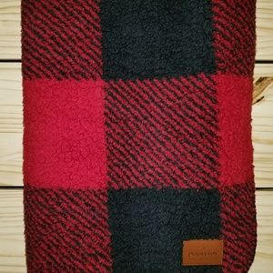 PENDLETON FLEECE BLANKET